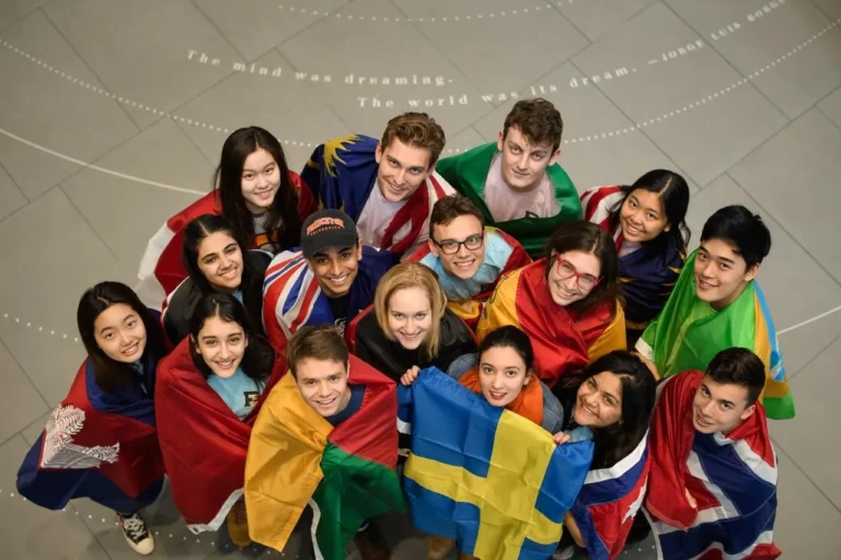 international students at rosemounts institute